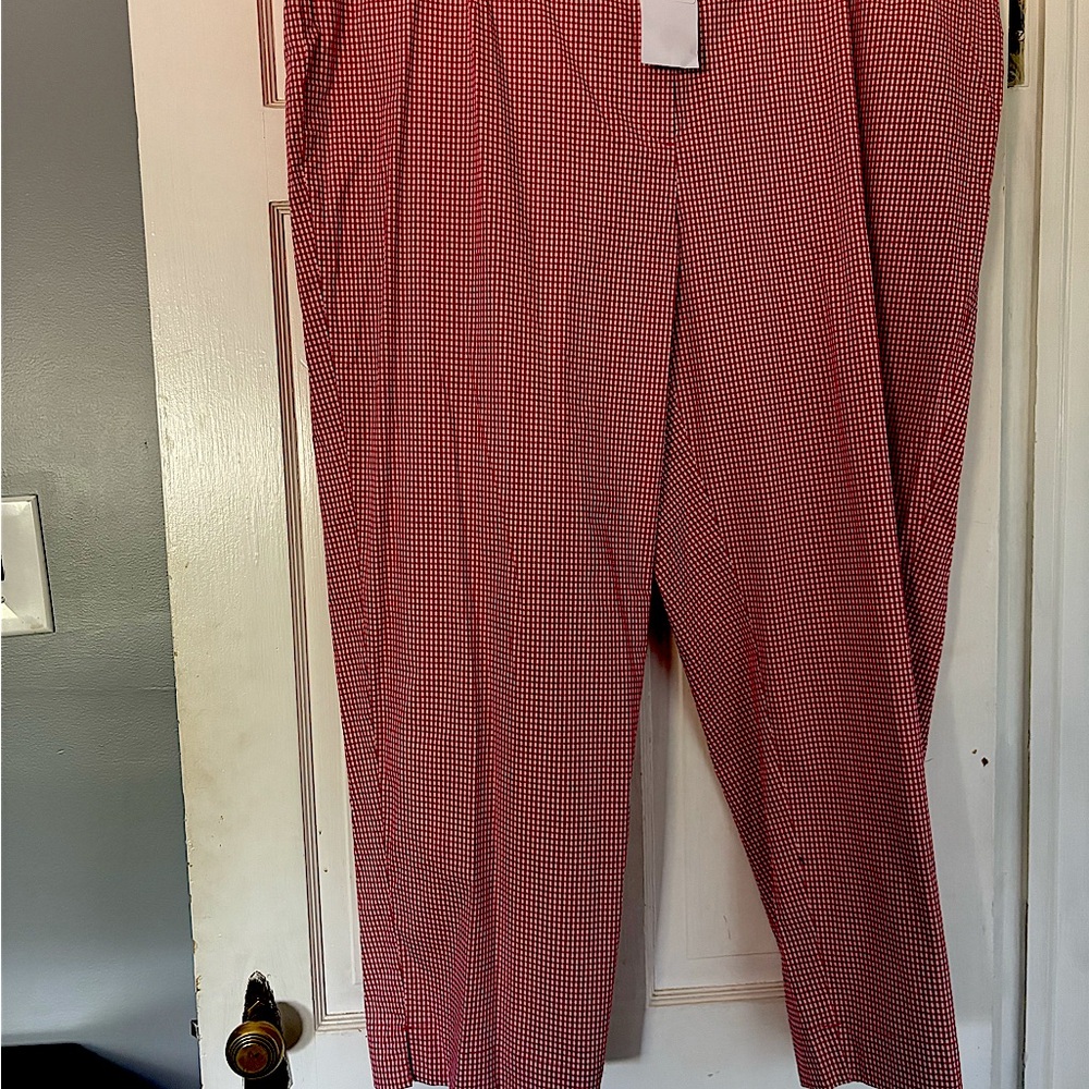 Talbots 24w red and white checked Capris NWT